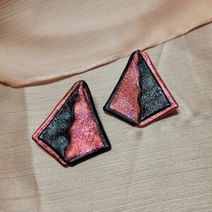 Vintage Geometric Fuchsia Earrings